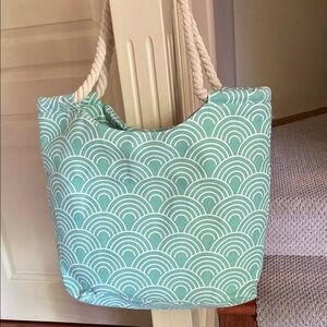 NEW Green Geometric Wave Tote Bag with Rope Handles